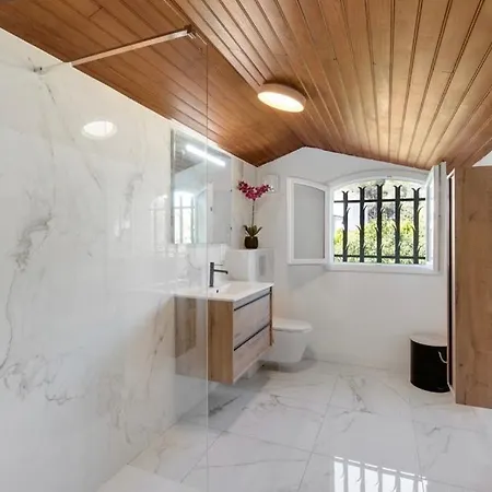 Βίλα Magnifique Avec Piscine