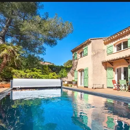 Βίλα Magnifique Avec Piscine